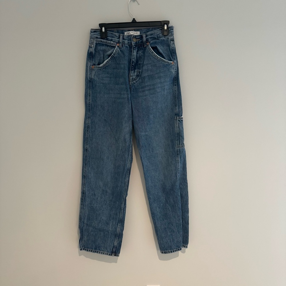 Zara Relaxed Fit Jeans Waist 29 Like New
